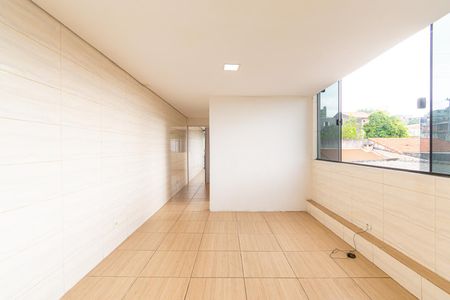 Casa para alugar com 75m², 2 quartos e 1 vagaSala