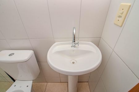 Apartamento à venda com 41m², 2 quartos e 1 vaga Apartamento à venda com 41m², 2 quartos e 1 vagaBanheiro