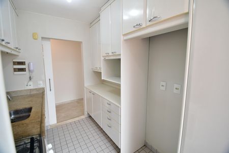 Apartamento para alugar com 70m², 3 quartos e 2 vagasCozinha