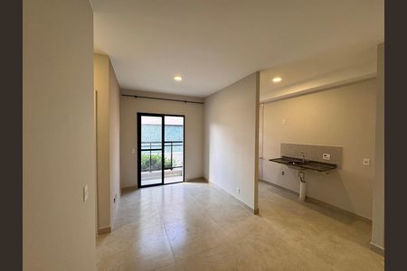 Sala de apartamento para alugar com 2 quartos, 48m² em Recreio dos Bandeirantes, Rio de Janeiro