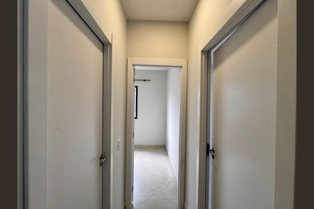 Apartamento para alugar com 48m², 2 quartos e sem vaga Apartamento para alugar com 48m², 2 quartos e sem vagaCorredor