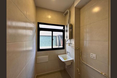 Apartamento para alugar com 48m², 2 quartos e sem vaga Apartamento para alugar com 48m², 2 quartos e sem vagaCozinha e Área de Serviço