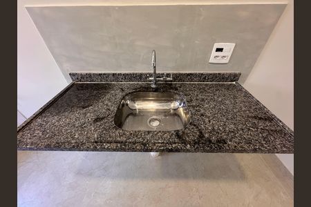 Apartamento para alugar com 48m², 2 quartos e sem vaga Apartamento para alugar com 48m², 2 quartos e sem vagaCozinha e Área de Serviço