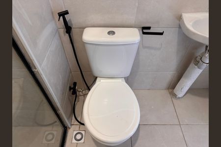 Apartamento para alugar com 48m², 2 quartos e sem vaga Apartamento para alugar com 48m², 2 quartos e sem vagaBanheiro Social