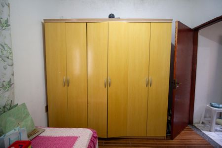 Casa para alugar com 100m², 2 quartos e 1 vaga Casa para alugar com 100m², 2 quartos e 1 vagaQuarto