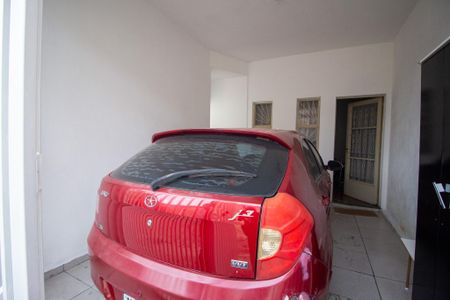 Casa para alugar com 100m², 2 quartos e 1 vaga Casa para alugar com 100m², 2 quartos e 1 vagaGaragem