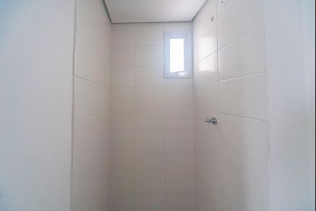 Apartamento à venda com 46m², 2 quartos e 1 vaga Apartamento à venda com 46m², 2 quartos e 1 vagaBanheiro