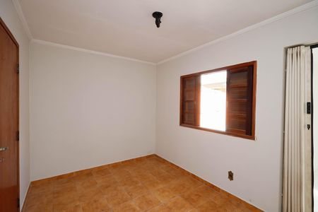 Casa à venda com 148m², 4 quartos e 2 vagasQuarto 2