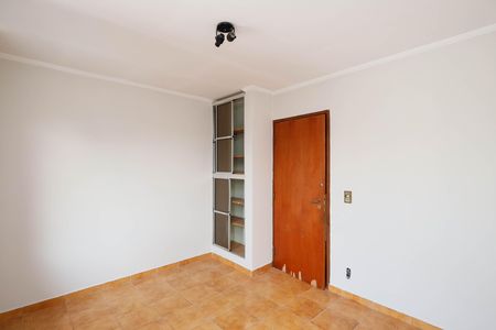 Casa à venda com 148m², 4 quartos e 2 vagasQuarto 1