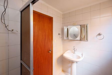 Casa à venda com 148m², 4 quartos e 2 vagasBanheiro 1