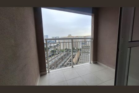 Apartamento à venda com 34m², 2 quartos e sem vaga Apartamento à venda com 34m², 2 quartos e sem vagaVaranda