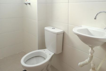 Apartamento para alugar com 42m², 2 quartos e sem vaga Apartamento para alugar com 42m², 2 quartos e sem vagaBanheiroBanheiro