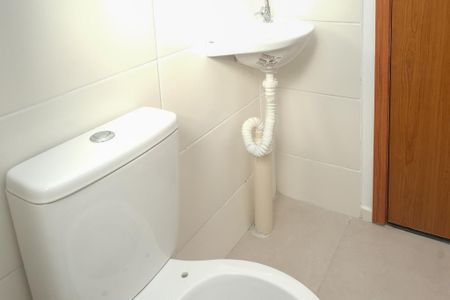 Apartamento para alugar com 42m², 2 quartos e sem vaga Apartamento para alugar com 42m², 2 quartos e sem vagaBanheiro