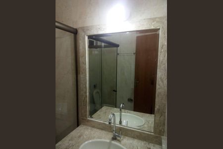 Casa à venda com 70m², 4 quartos e sem vaga