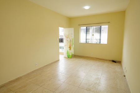 Sala de casa à venda com 4 quartos, 70m² em Senador Vasconcelos, Rio de Janeiro