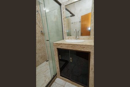 Casa à venda com 70m², 4 quartos e sem vaga Casa à venda com 70m², 4 quartos e sem vagaBanheiro