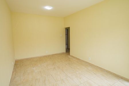 Sala de casa à venda com 4 quartos, 70m² em Senador Vasconcelos, Rio de Janeiro