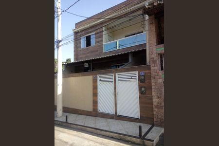 Casa à venda com 70m², 4 quartos e sem vaga