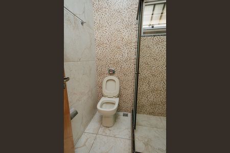 Casa à venda com 70m², 4 quartos e sem vaga Casa à venda com 70m², 4 quartos e sem vagaBanheiro