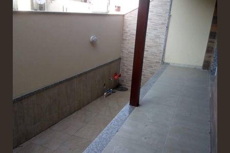 Casa à venda com 70m², 4 quartos e sem vaga