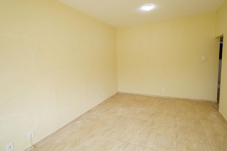 Sala de casa à venda com 4 quartos, 70m² em Senador Vasconcelos, Rio de Janeiro