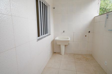 Casa à venda com 70m², 4 quartos e sem vaga Casa à venda com 70m², 4 quartos e sem vagaÁrea de Serviço