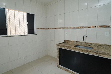 Casa à venda com 70m², 4 quartos e sem vaga Casa à venda com 70m², 4 quartos e sem vagaCozinha