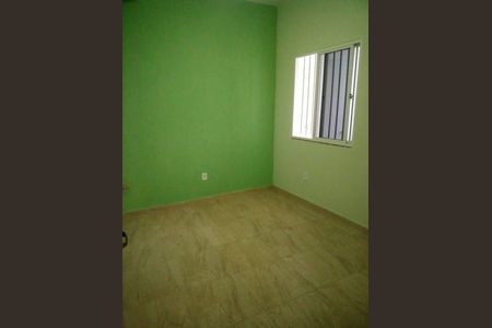 Casa à venda com 70m², 4 quartos e sem vaga
