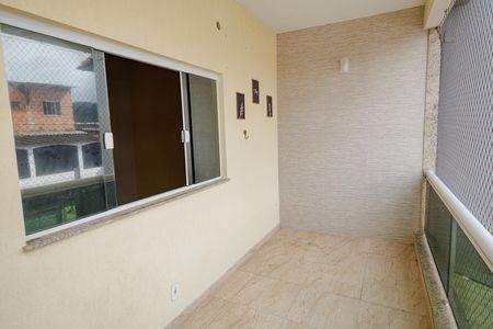 Varanda de casa à venda com 4 quartos, 70m² em Senador Vasconcelos, Rio de Janeiro