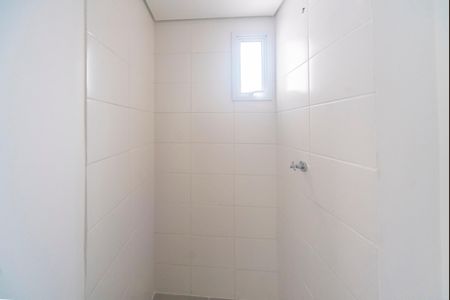 Apartamento à venda com 46m², 2 quartos e 1 vaga Apartamento à venda com 46m², 2 quartos e 1 vagaBanheiro