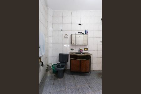 Casa à venda com 250m², 2 quartos e 10 vagas Casa à venda com 250m², 2 quartos e 10 vagasBanheiro da Suíte