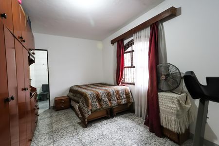 Casa à venda com 250m², 2 quartos e 10 vagas Casa à venda com 250m², 2 quartos e 10 vagassuíte