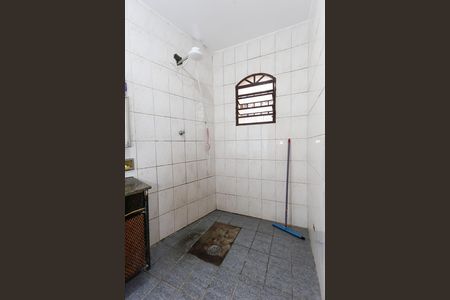 Casa à venda com 250m², 2 quartos e 10 vagas Casa à venda com 250m², 2 quartos e 10 vagasBanheiro da Suíte