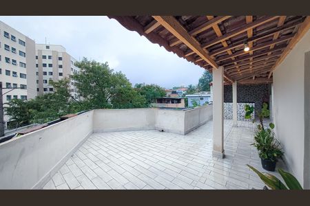 Casa para alugar com 200m², 4 quartos e 4 vagas Casa para alugar com 200m², 4 quartos e 4 vagasQuintal