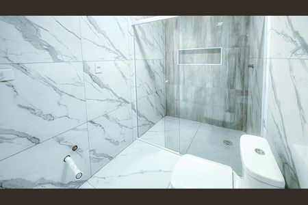 Casa para alugar com 200m², 4 quartos e 4 vagas Casa para alugar com 200m², 4 quartos e 4 vagasBanheiro da Suíte