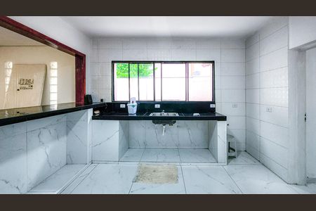 Casa para alugar com 200m², 4 quartos e 4 vagas Casa para alugar com 200m², 4 quartos e 4 vagasCozinha