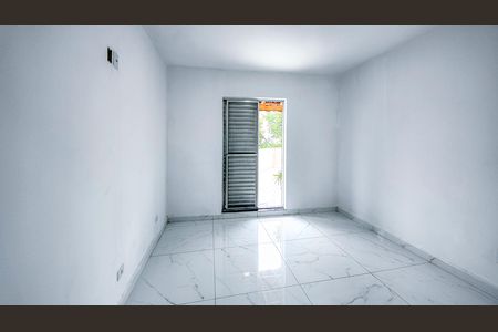 Casa para alugar com 200m², 4 quartos e 4 vagas Casa para alugar com 200m², 4 quartos e 4 vagasSuíte