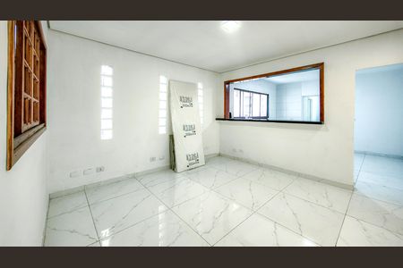 Sala de casa para alugar com 4 quartos, 200m² em Jardim Prudência, São Paulo