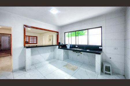 Casa para alugar com 200m², 4 quartos e 4 vagas Casa para alugar com 200m², 4 quartos e 4 vagasCozinha