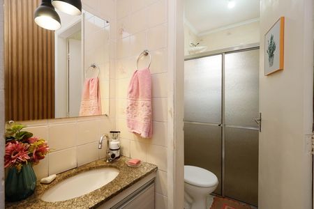 Apartamento à venda com 46m², 2 quartos e 1 vaga Apartamento à venda com 46m², 2 quartos e 1 vagaBanheiro