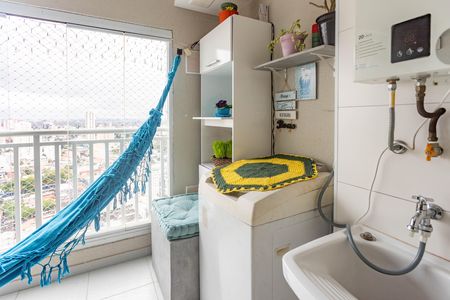 Apartamento à venda com 45m², 2 quartos e 1 vaga Apartamento à venda com 45m², 2 quartos e 1 vagaVaranda da sala