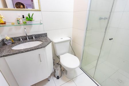 Apartamento à venda com 45m², 2 quartos e 1 vaga Apartamento à venda com 45m², 2 quartos e 1 vagaBanheiro