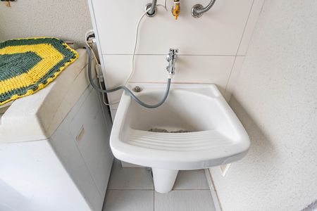 Apartamento à venda com 45m², 2 quartos e 1 vaga Apartamento à venda com 45m², 2 quartos e 1 vagaÁrea de serviço - varanda