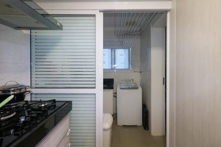 Apartamento à venda com 113m², 2 quartos e 2 vagas Apartamento à venda com 113m², 2 quartos e 2 vagasCozinha