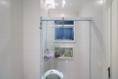 Apartamento à venda com 113m², 2 quartos e 2 vagas Apartamento à venda com 113m², 2 quartos e 2 vagasBanheiro da Suíte 2