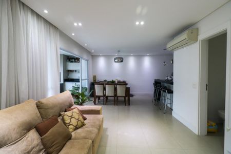Apartamento à venda com 113m², 2 quartos e 2 vagas Apartamento à venda com 113m², 2 quartos e 2 vagasSala