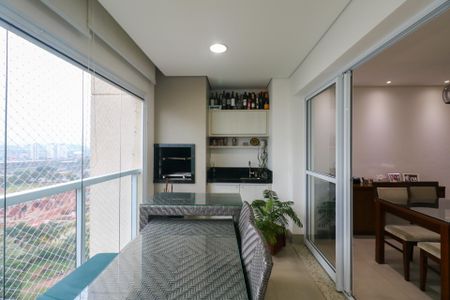 Apartamento à venda com 113m², 2 quartos e 2 vagas Apartamento à venda com 113m², 2 quartos e 2 vagasVaranda gourmet