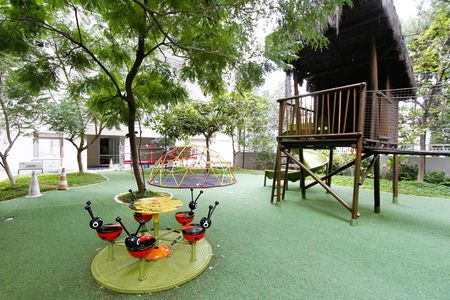 Apartamento à venda com 120m², 4 quartos e 2 vagasÁrea comum - Playground