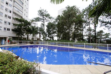 Apartamento à venda com 120m², 4 quartos e 2 vagasÁrea comum - Piscina