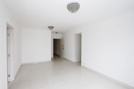 Apartamento à venda com 120m², 4 quartos e 2 vagasSala